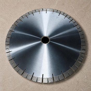 Алмазный диск по граниту STAR TUSK-FAST ZDAT BLADE GABBRO Silence d600x40*4.6*20х50/60 сегментный Arix А